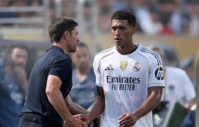 西甲第八轮:巴萨2-1阿劳霍绝杀,弗里克停赛;皇马姆巴佩终场前制胜领跑